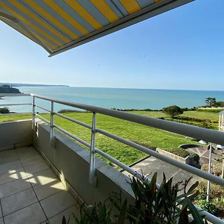 A 300m De La Avec Balcon Et Parking A - Fr-1-361-17 * Гранвиль