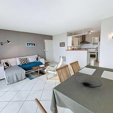 A 300m De La Avec Balcon Et Parking A - Fr-1-361-17 غرانفيل