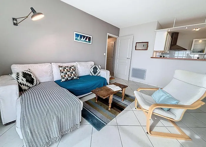 Apartment A 300m De La Avec Balcon Et Parking A - Fr-1-361-17 *