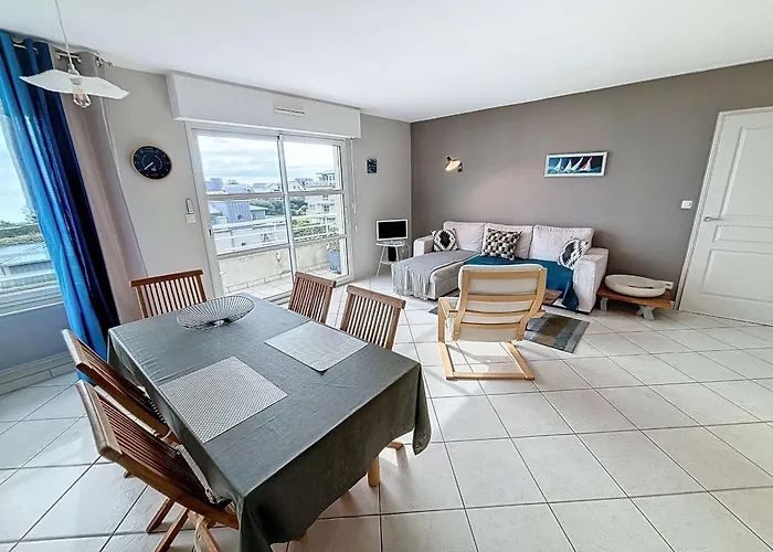 Apartment A 300m De La Avec Balcon Et Parking A - Fr-1-361-17 Granville